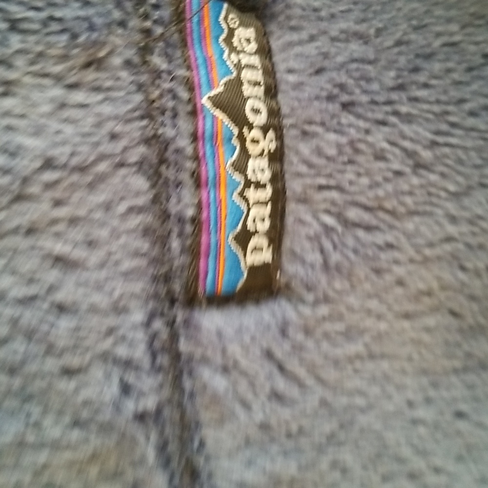 NWOT Patagonia Women's R2  Fleece Jacket SZ LG - Picture 2 of 8